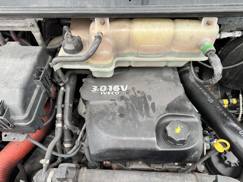 Iveco Daily 3.0HPI* 35C18* Климатик, снимка 3 - Бусове и автобуси - 49747369