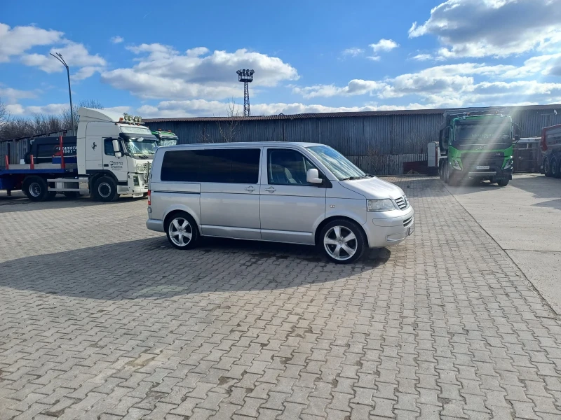 VW Caravelle, снимка 2 - Бусове и автобуси - 52257646