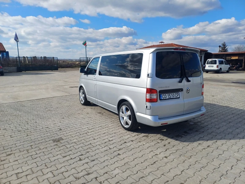 VW Caravelle, снимка 4 - Бусове и автобуси - 52257646