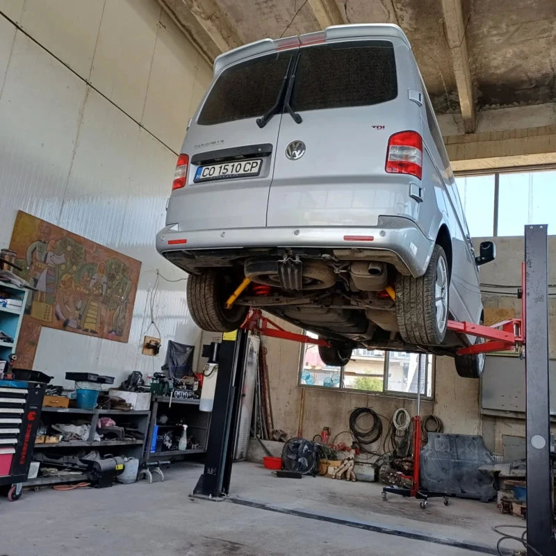 VW Caravelle, снимка 7 - Бусове и автобуси - 52257646