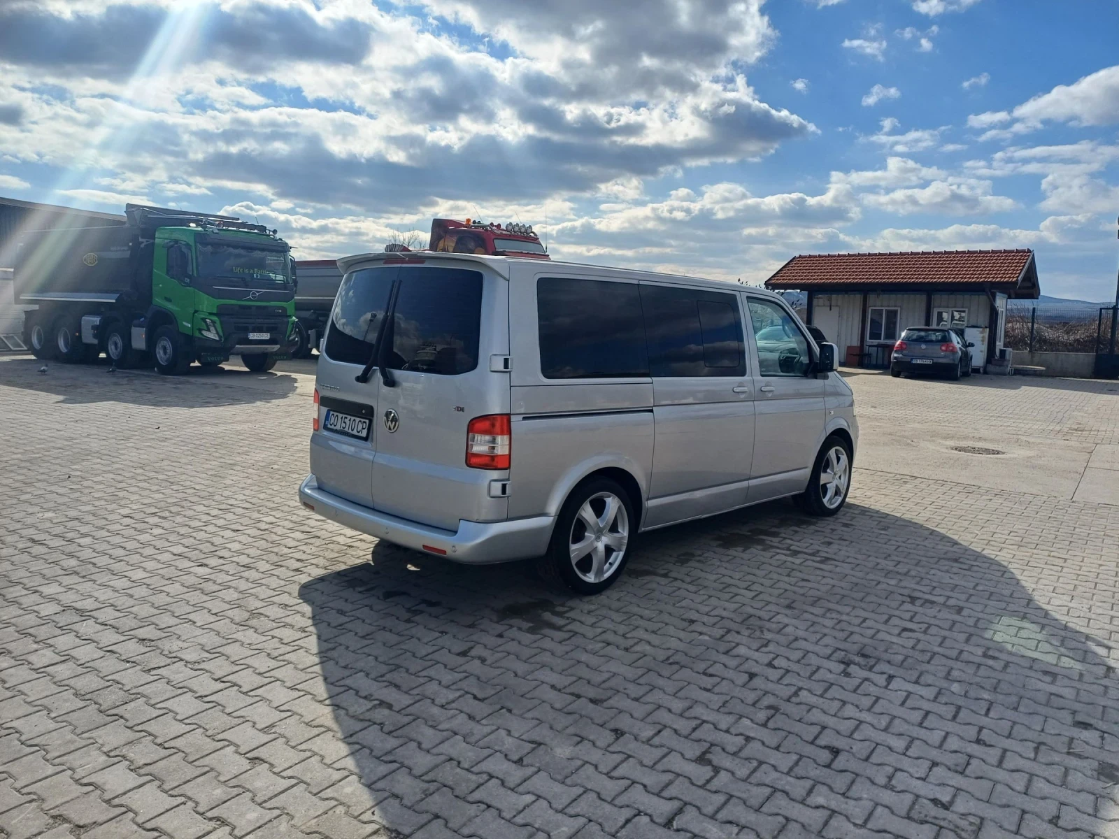 VW Caravelle  - изображение 3