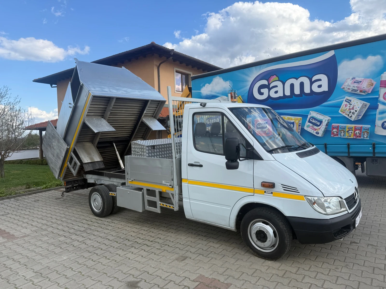 Mercedes-Benz Sprinter 413 САМОСВАЛ 3.5Т КАТ Б, снимка 2 - Бусове и автобуси - 54150486