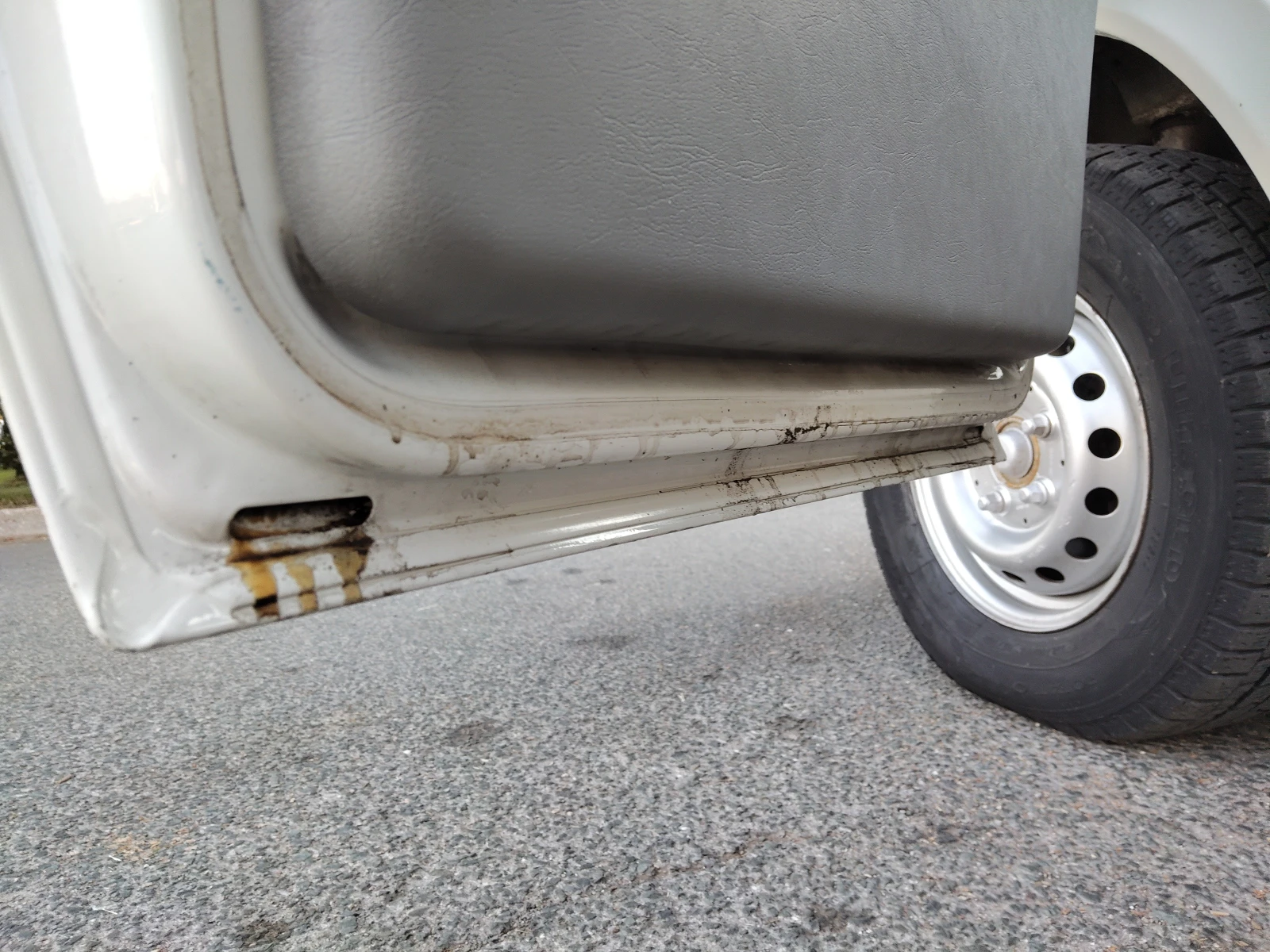 VW Lt 35 2, 5TDI ЗА ИНВАЛИДИ, снимка 16 - Бусове и автобуси - 56090891