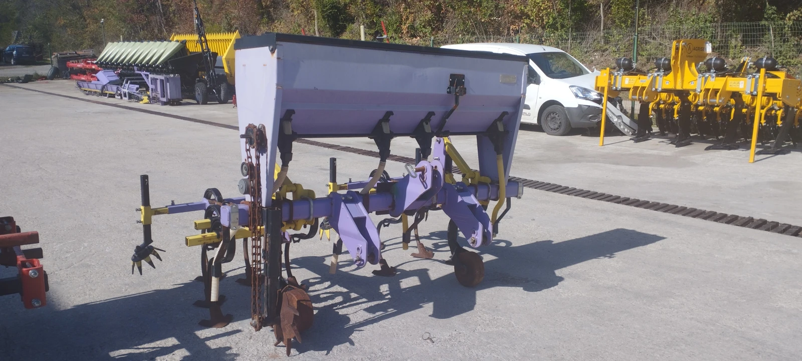 Култиватор Друга марка за лавандула МА - 1150 с торовнасяне, снимка 1