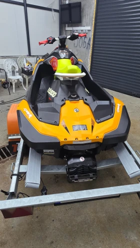 Джет Bombardier Sea Doo Spark trixx, снимка 8