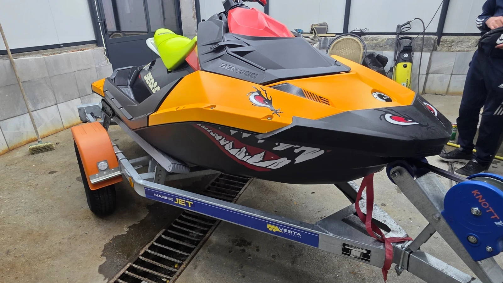 Джет Bombardier Sea Doo Spark trixx, снимка 6 - Воден транспорт - 54317933