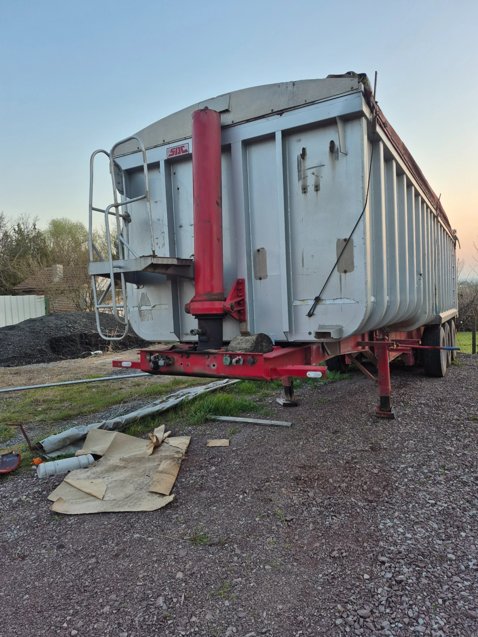 Полуремарке Fruehauf Гондолата е готова за работа, снимка 2 - Ремаркета - 55212502