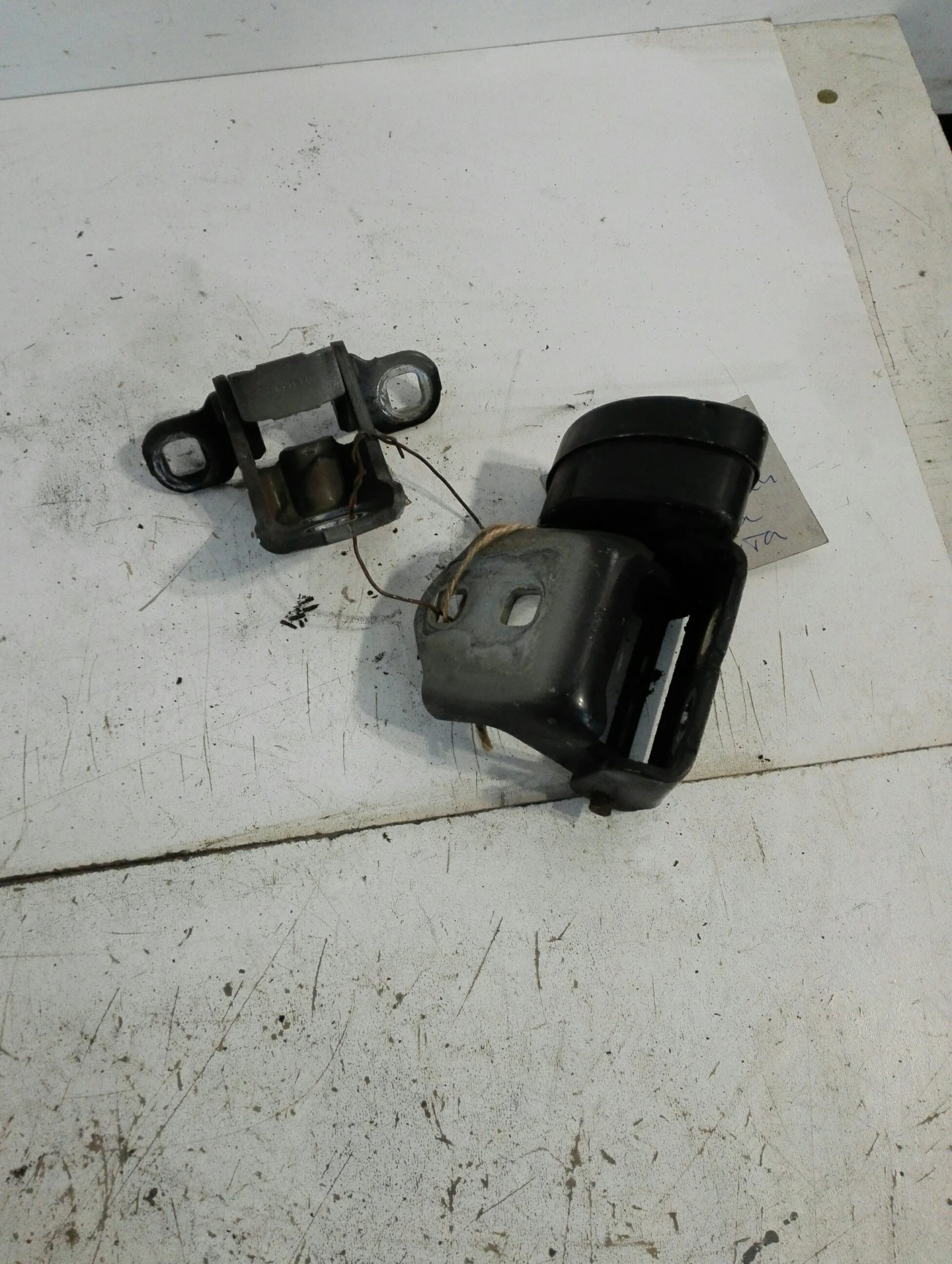     (  )    | Mobile.bg   1