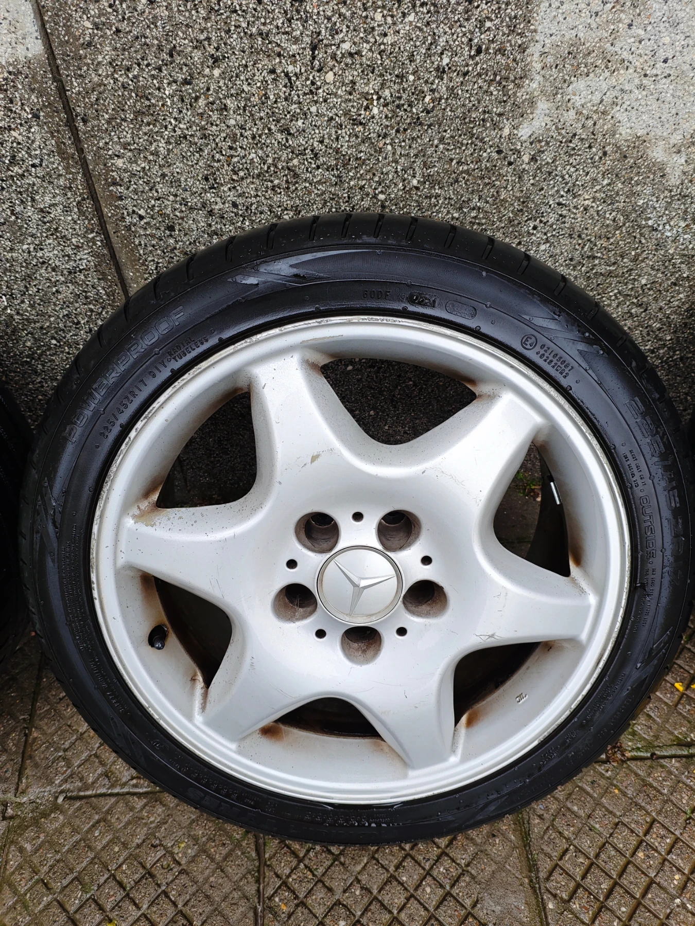    245/45R17 | Mobile.bg   6