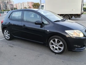 Toyota Auris executive, снимка 2