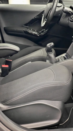 Peugeot 208 1.2 Газ/Бензин, 106000км, снимка 11
