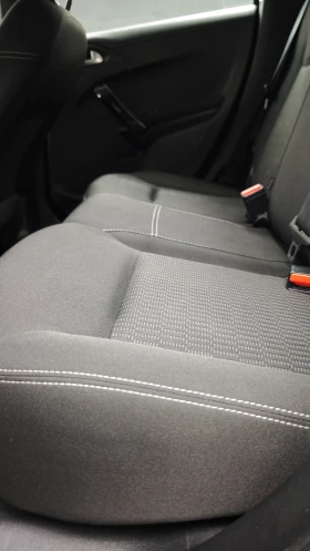 Peugeot 208 1.2 Газ/Бензин, 106000км, снимка 10