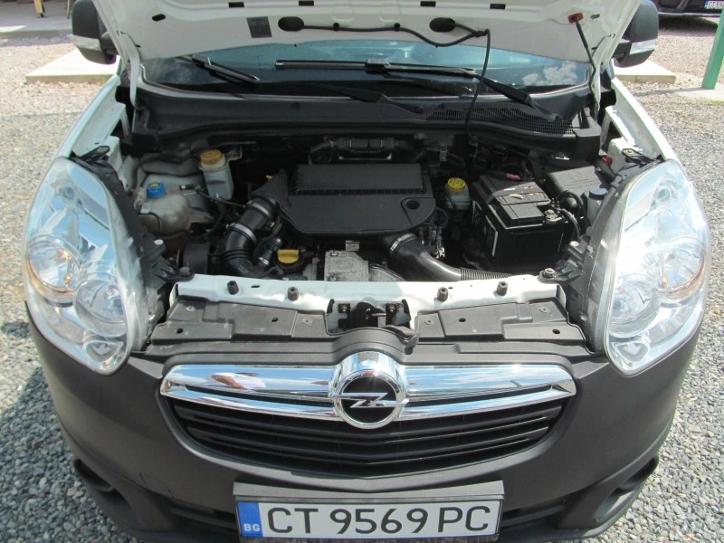 Opel Combo 1.3 CDTI* Eco Flex* , снимка 15 - Автомобили и джипове - 44940013