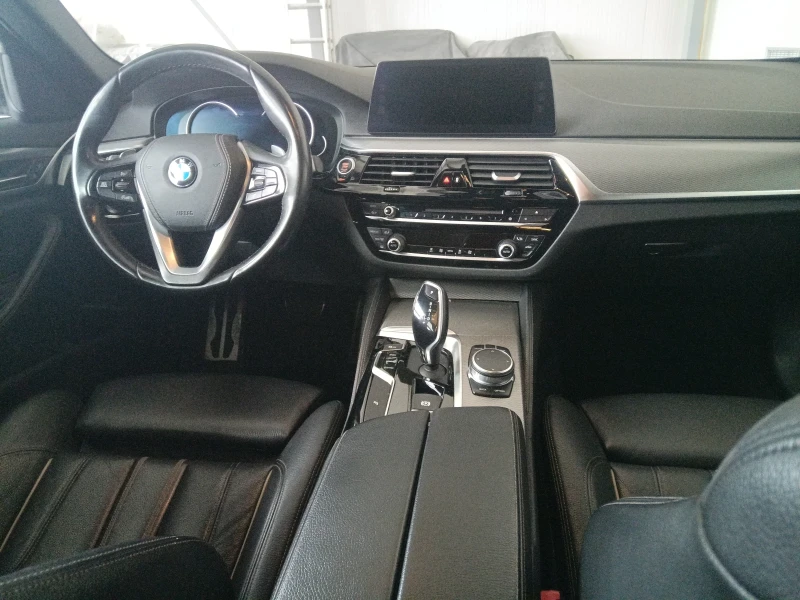 BMW 520 520D 190к.с. М-ПАКЕТ, снимка 6 - Автомобили и джипове - 48451852