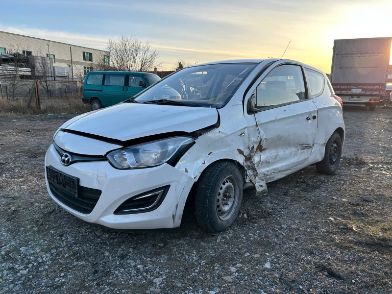 Hyundai I20 1.25i, снимка 4 - Автомобили и джипове - 48920755