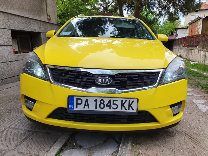 Kia Ceed, снимка 4 - Автомобили и джипове - 48935579