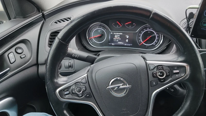 Opel Insignia CDTI 2.0 liftback 5 врати, снимка 10 - Автомобили и джипове - 52588389