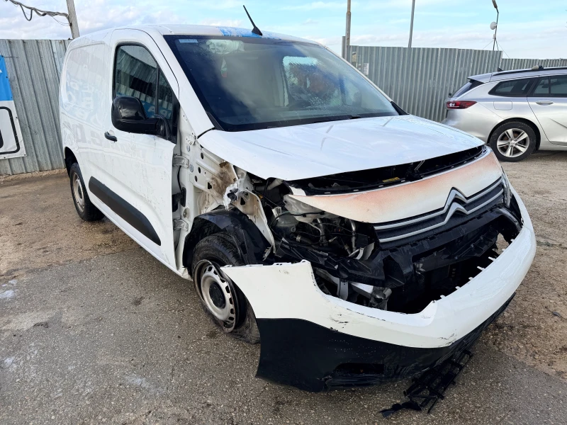 Citroen Berlingo 1.5 BlueHDi, снимка 2 - Автомобили и джипове - 52554363