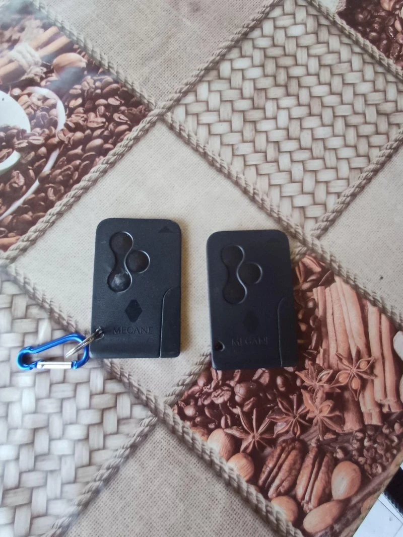 Renault Megane 2.0 I , снимка 10 - Автомобили и джипове - 52692081