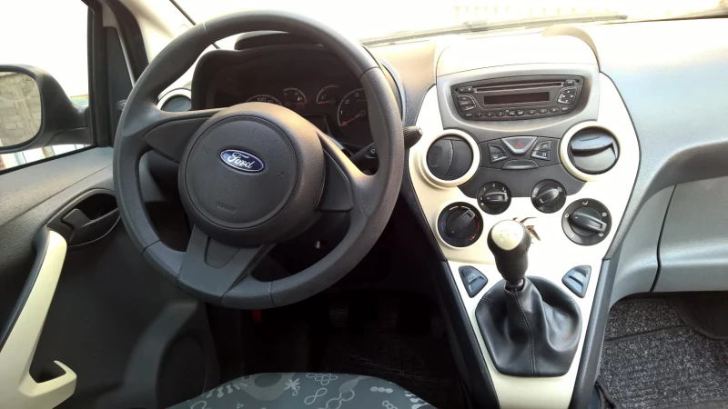 Ford Ka, снимка 7 - Автомобили и джипове - 52961283