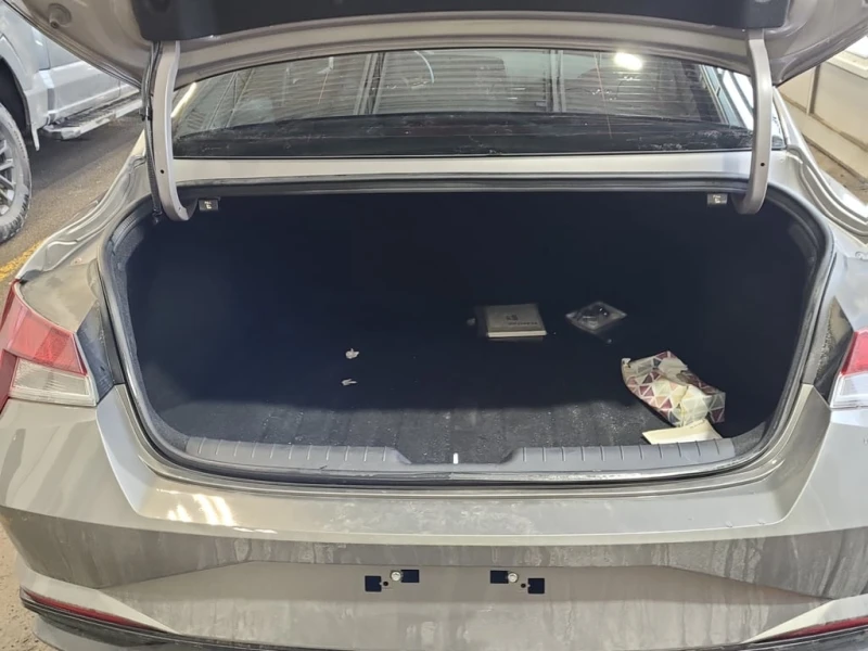 Hyundai Elantra * PREFERRED * CARFAX * БЕЗ ПЪРВОНАЧАЛНА ВНОСКА, снимка 4 - Автомобили и джипове - 53145381