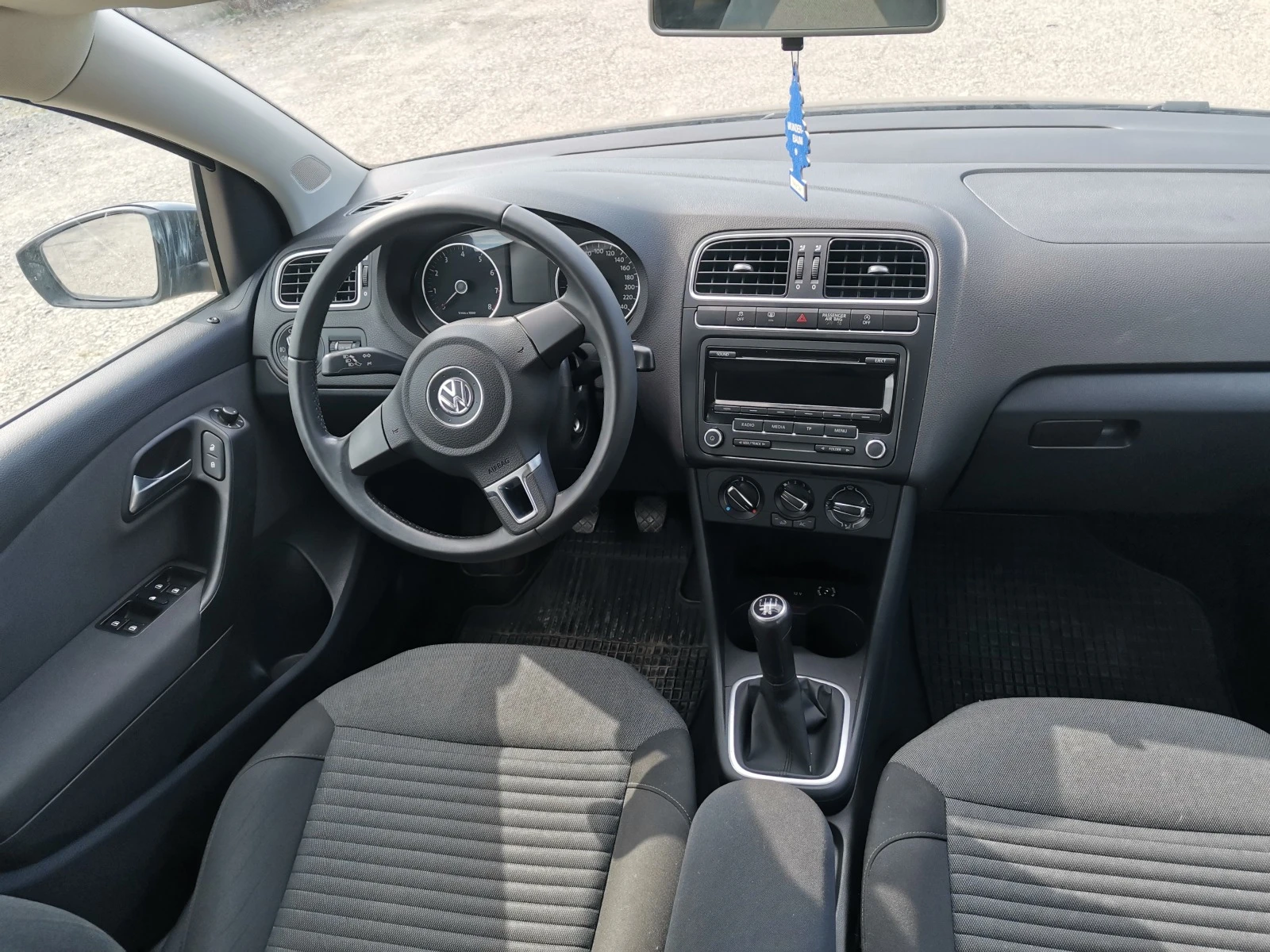 VW Polo 1.2i 12v КЛИМА  - изображение 9