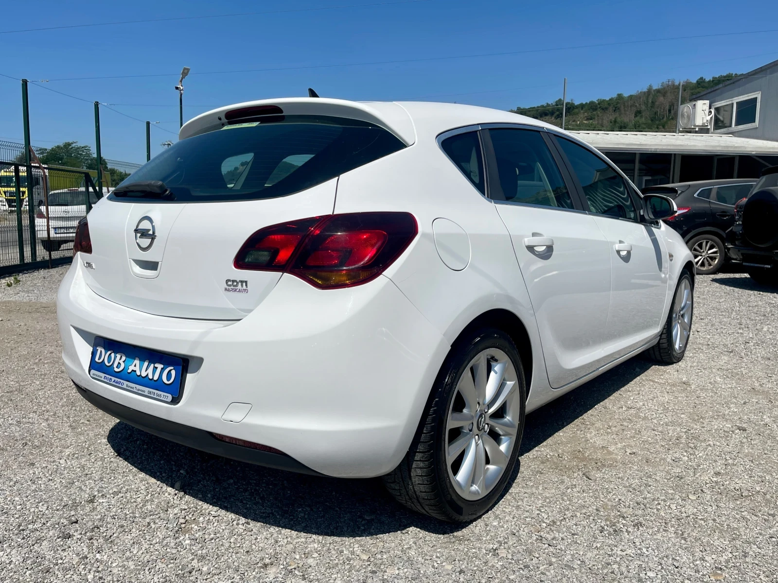 Opel Astra 1.7CDTI-COSMO-NAVI-EURO5-6 скорости - изображение 5