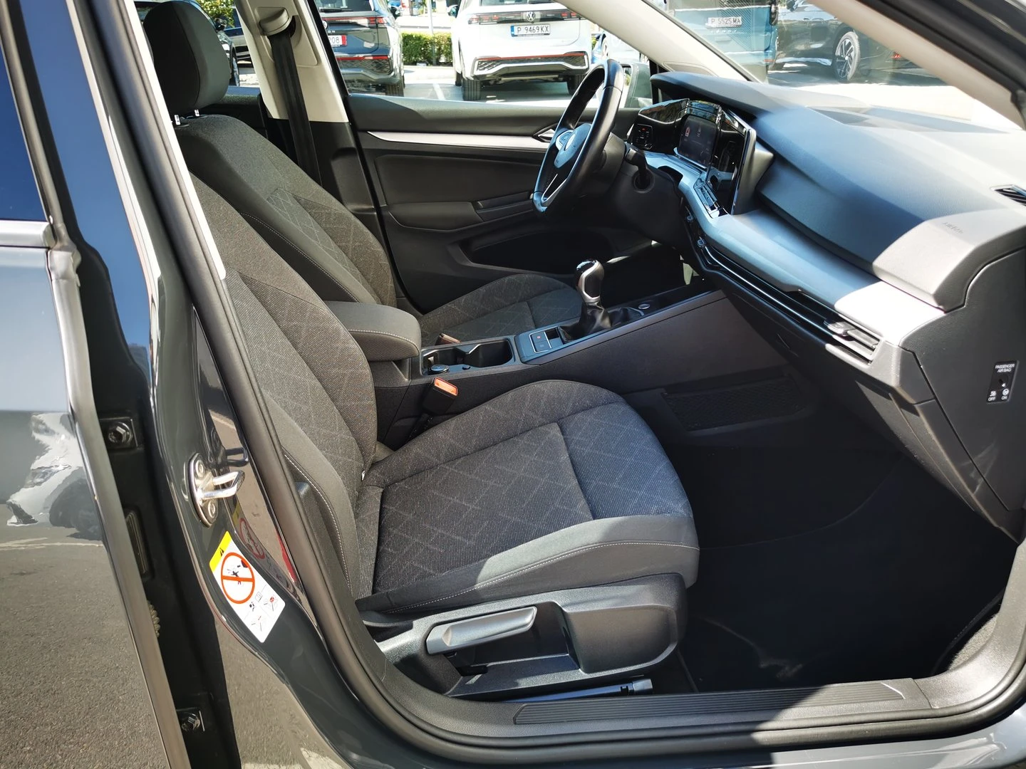VW Golf 8 Life 2.0 TDI SCR - изображение 6