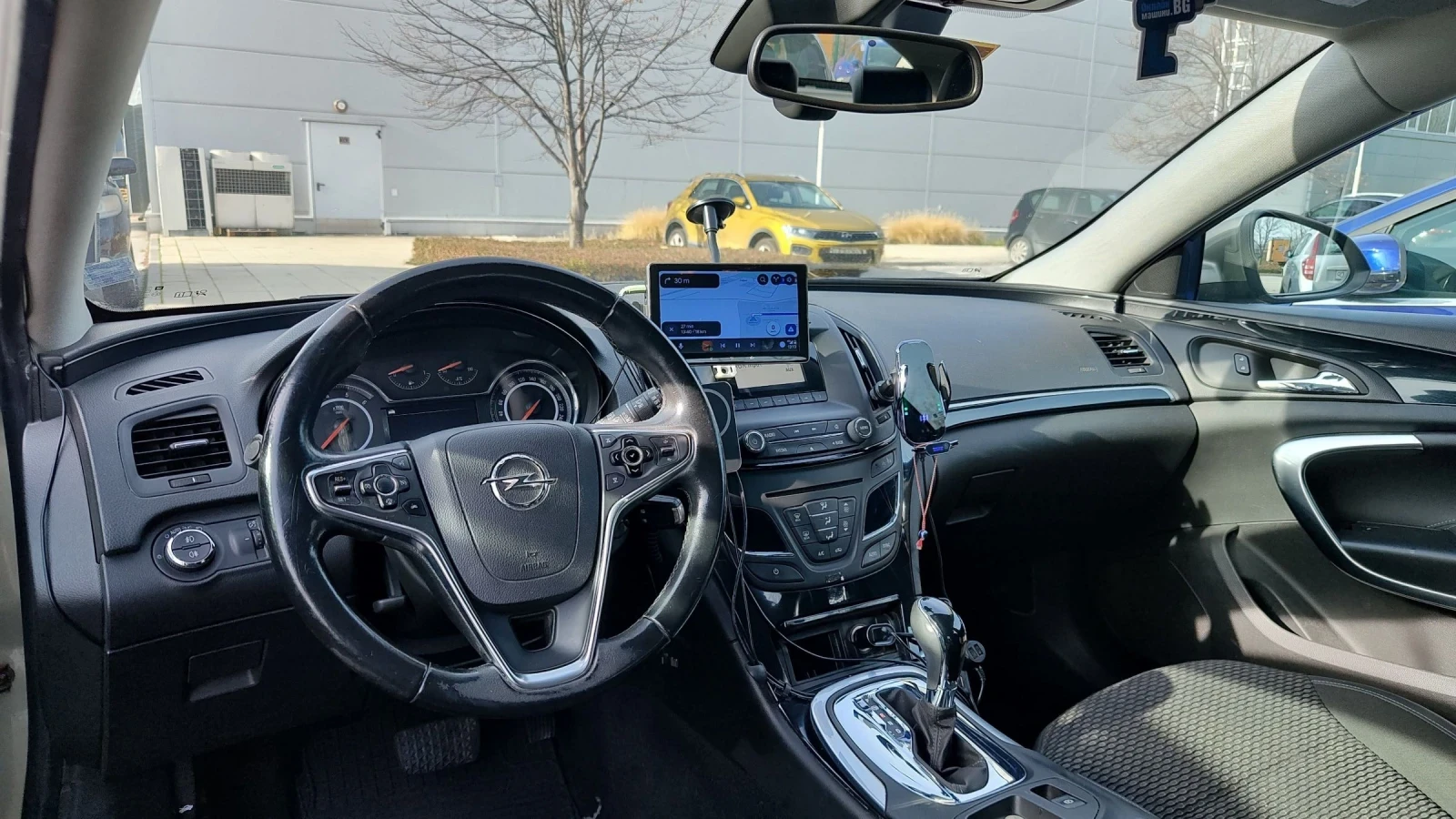 Opel Insignia CDTI 2.0 liftback 5 врати - изображение 8