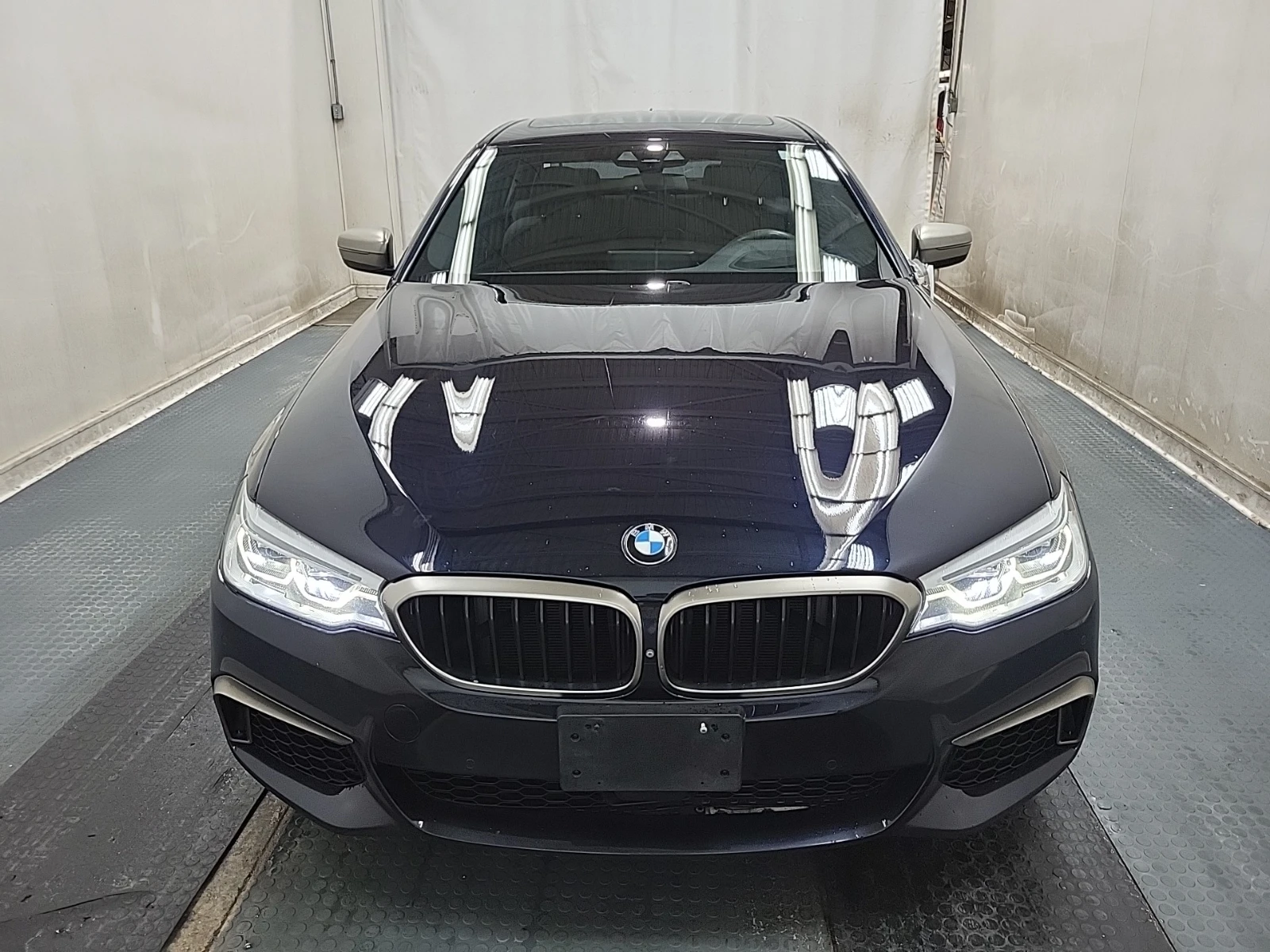BMW 550 * CARFAX *    | Mobile.bg   3