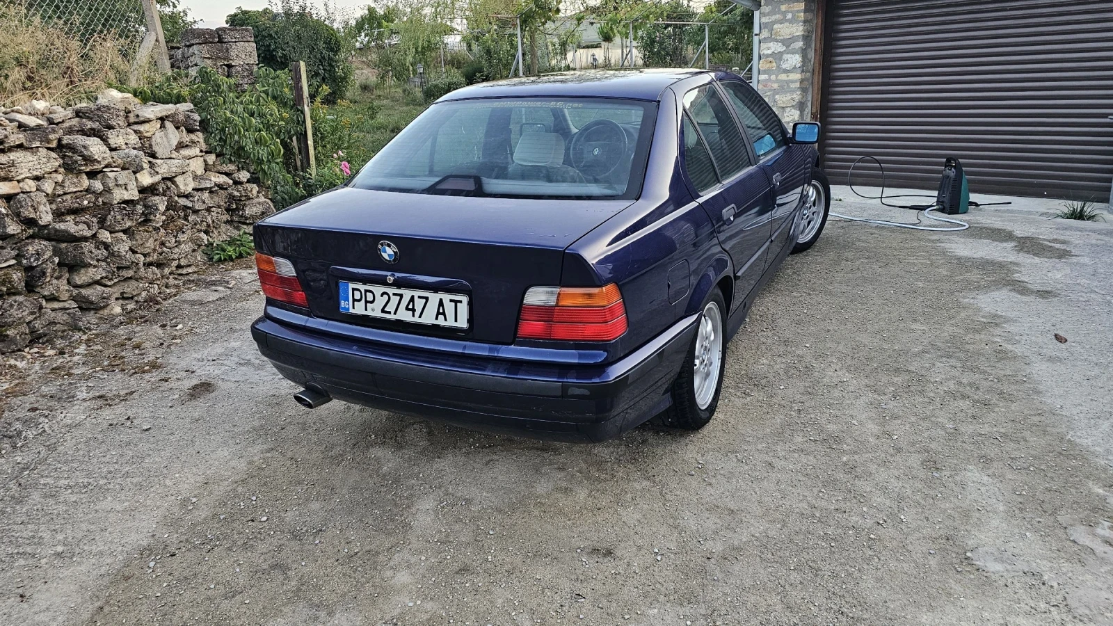 BMW 325 TDS - изображение 7