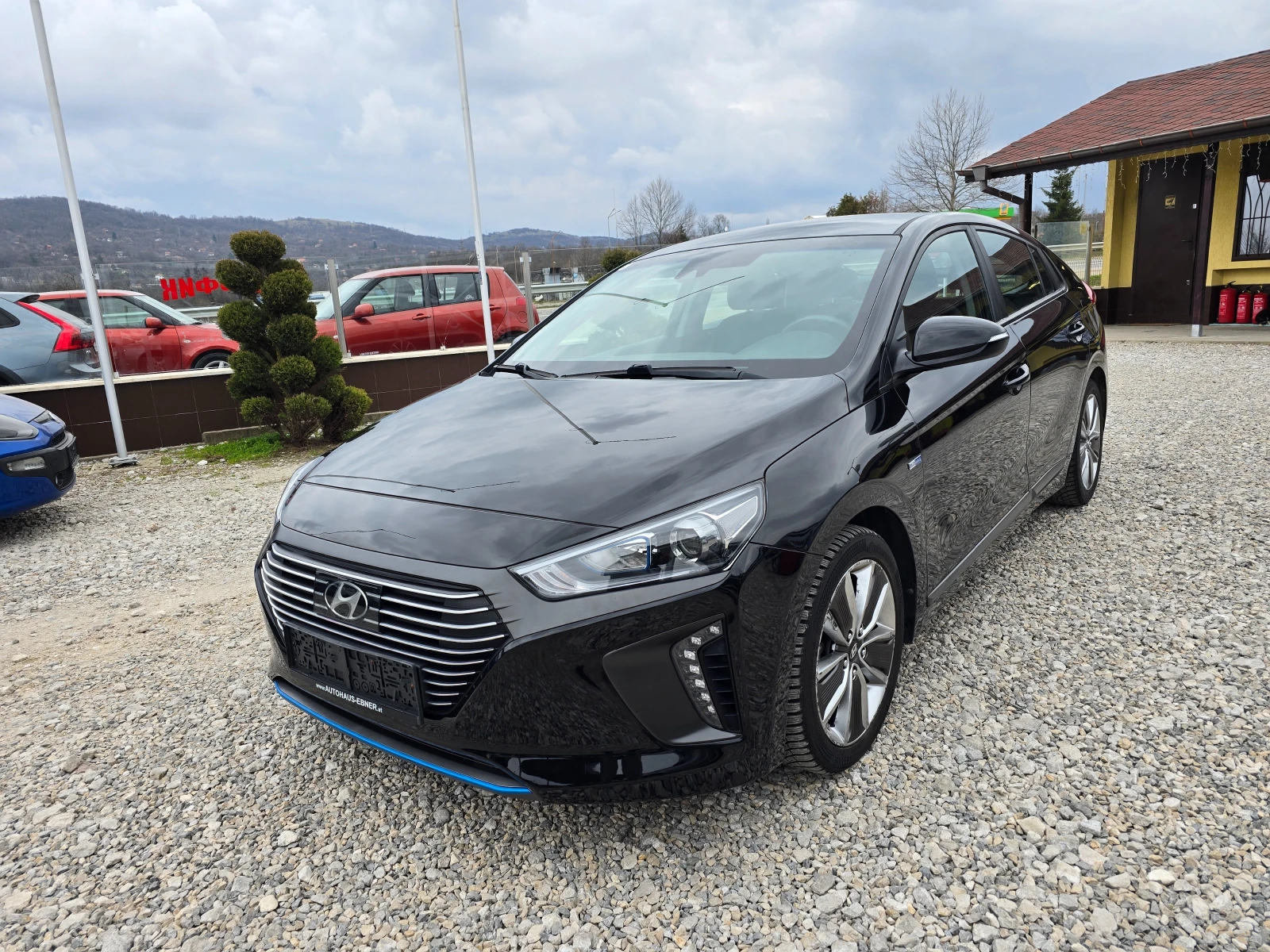 Hyundai Ioniq 1, 6 ХИБРИД !! АВТОМАТ !!  РЕАЛНИ 65000 км.