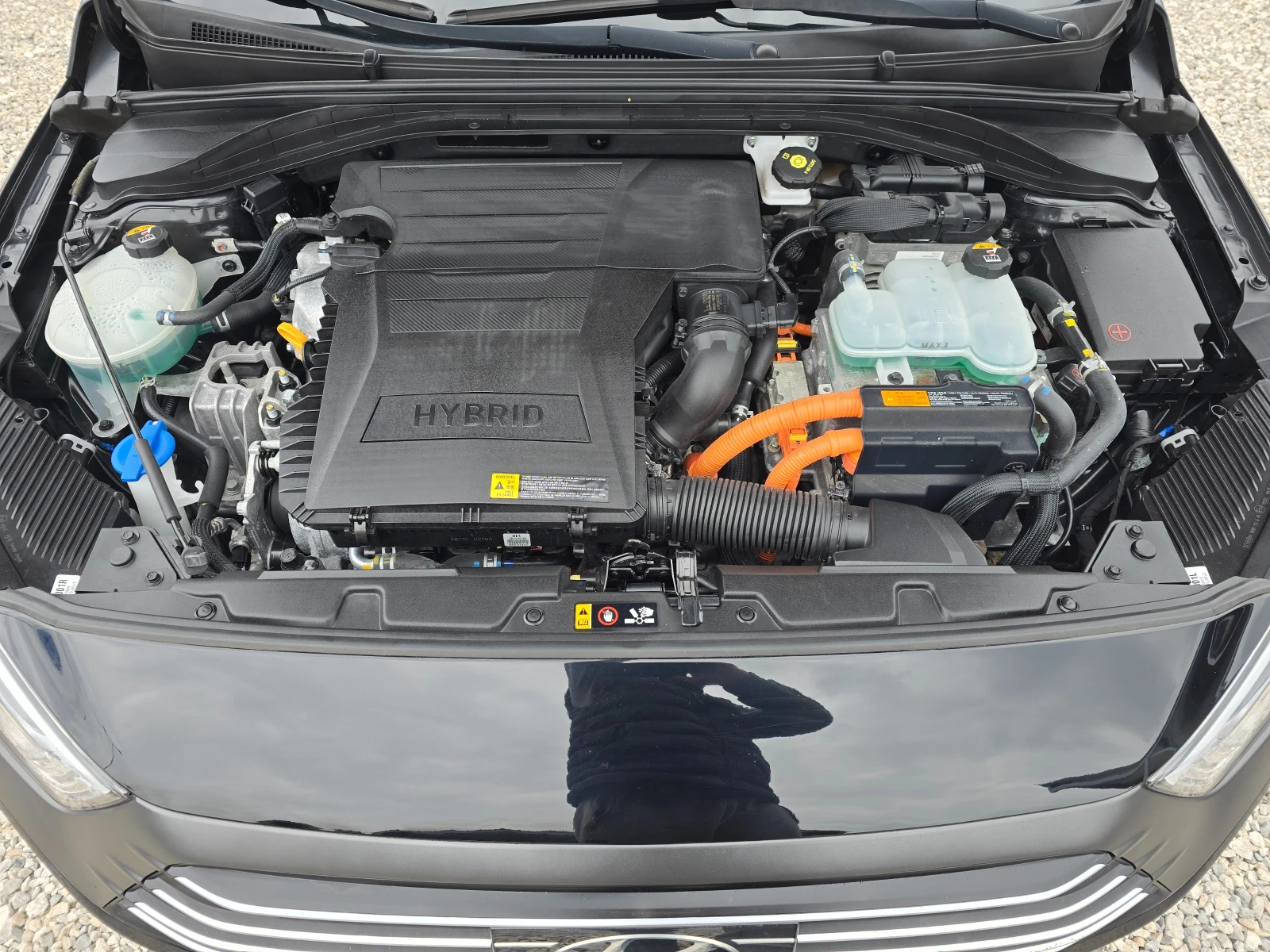 Hyundai Ioniq 1, 6 ХИБРИД !! АВТОМАТ !!  РЕАЛНИ 65000 км., снимка 16 - Автомобили и джипове - 53922223