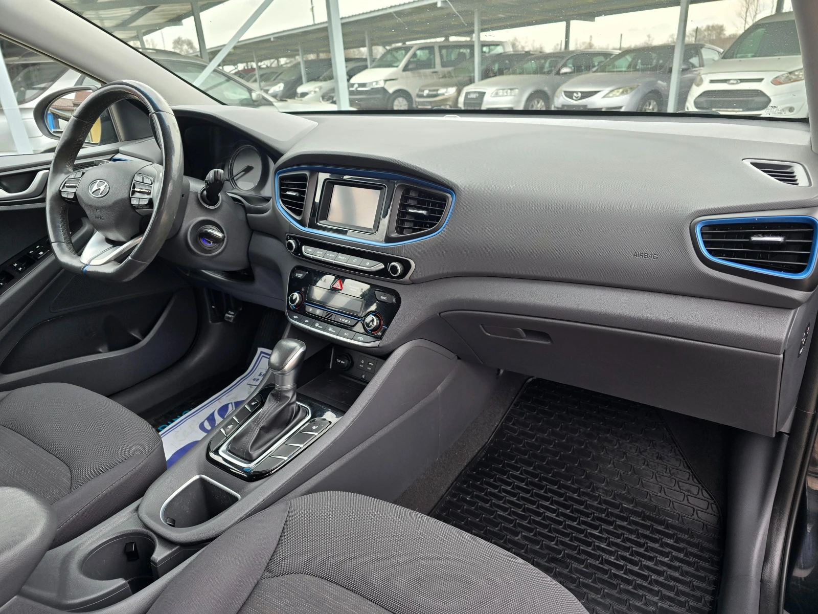 Hyundai Ioniq 1, 6 ХИБРИД !! АВТОМАТ !!  РЕАЛНИ 65000 км., снимка 9 - Автомобили и джипове - 53922223