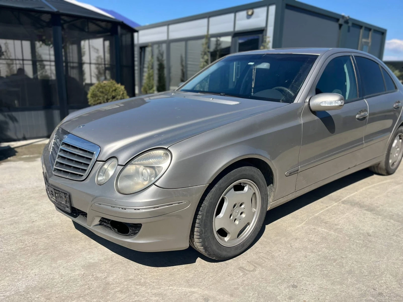 Mercedes-Benz E 220 646, снимка 2 - Автомобили и джипове - 54130419
