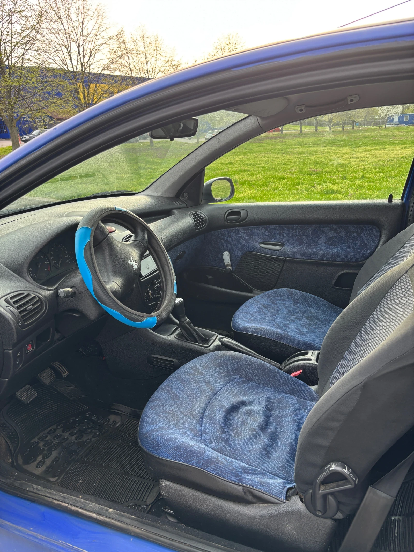 Peugeot 206, снимка 8 - Автомобили и джипове - 54184402