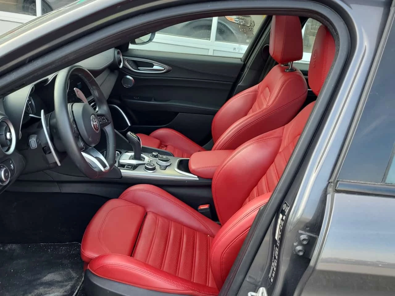 Alfa Romeo Giulia * VELOCE * CARFAX * ���� �� �� | Mobile.bg � ����������� 5