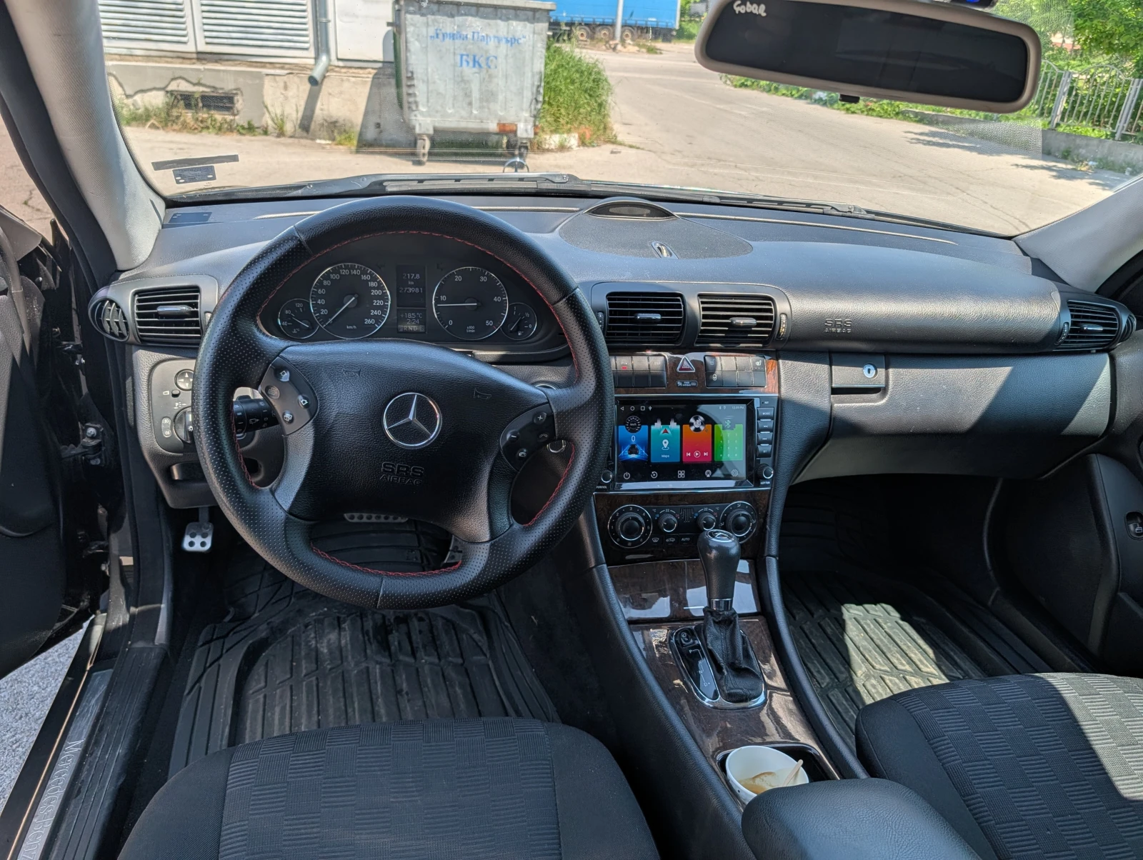 Mercedes-Benz C 220, снимка 7 - Автомобили и джипове - 54494496