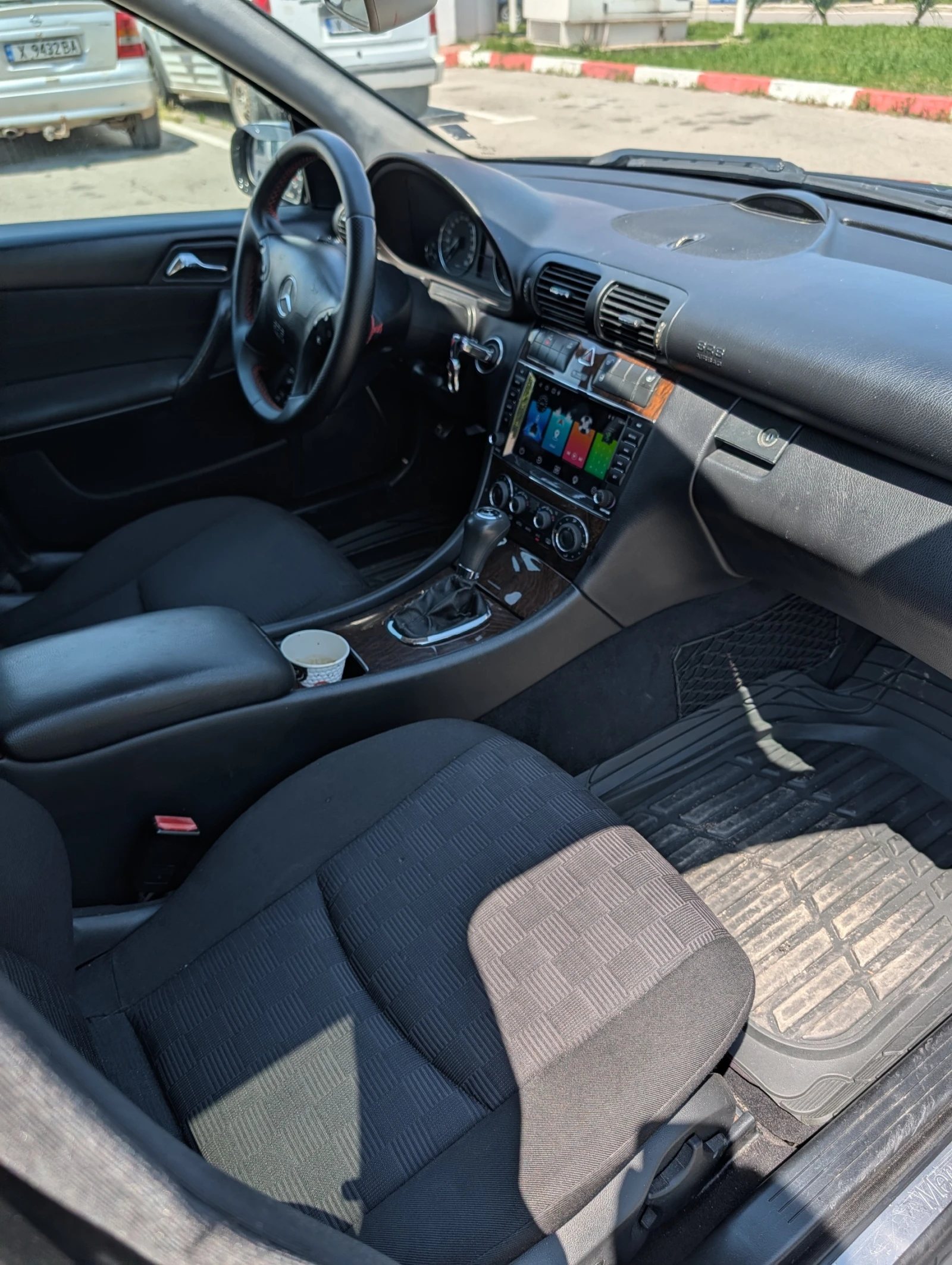 Mercedes-Benz C 220, снимка 9 - Автомобили и джипове - 54494496