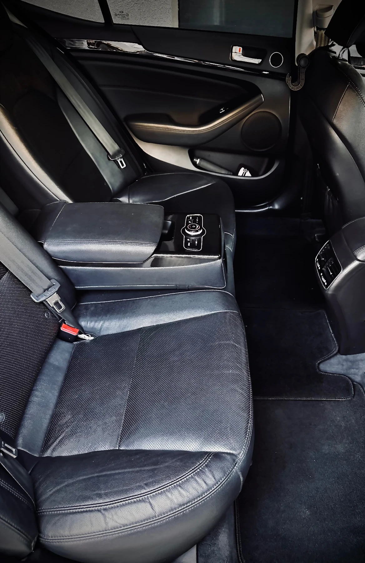 Kia K7, снимка 10 - Автомобили и джипове - 54495606