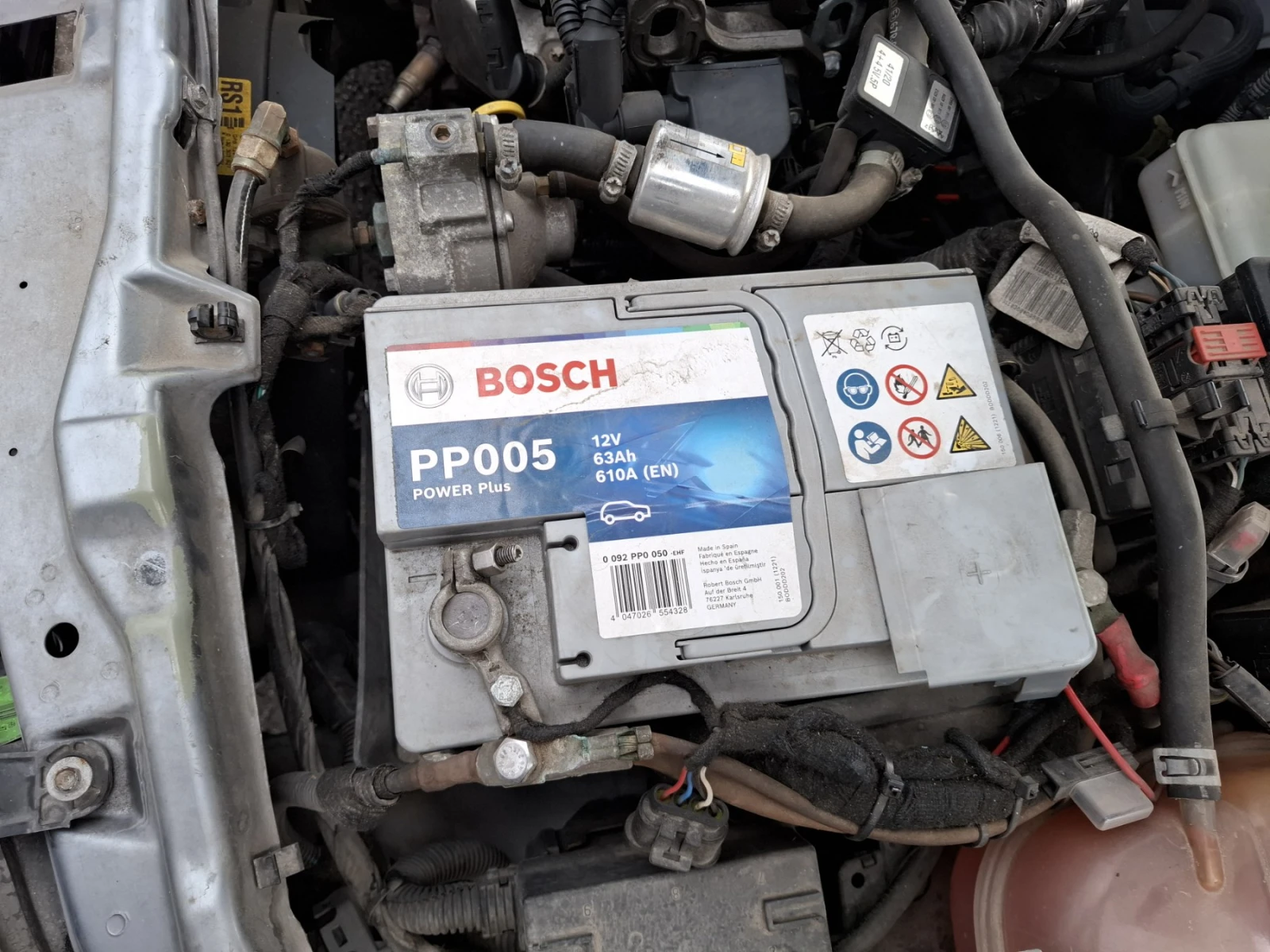 Opel Astra 1, 6 85, снимка 16 - Автомобили и джипове - 54679830