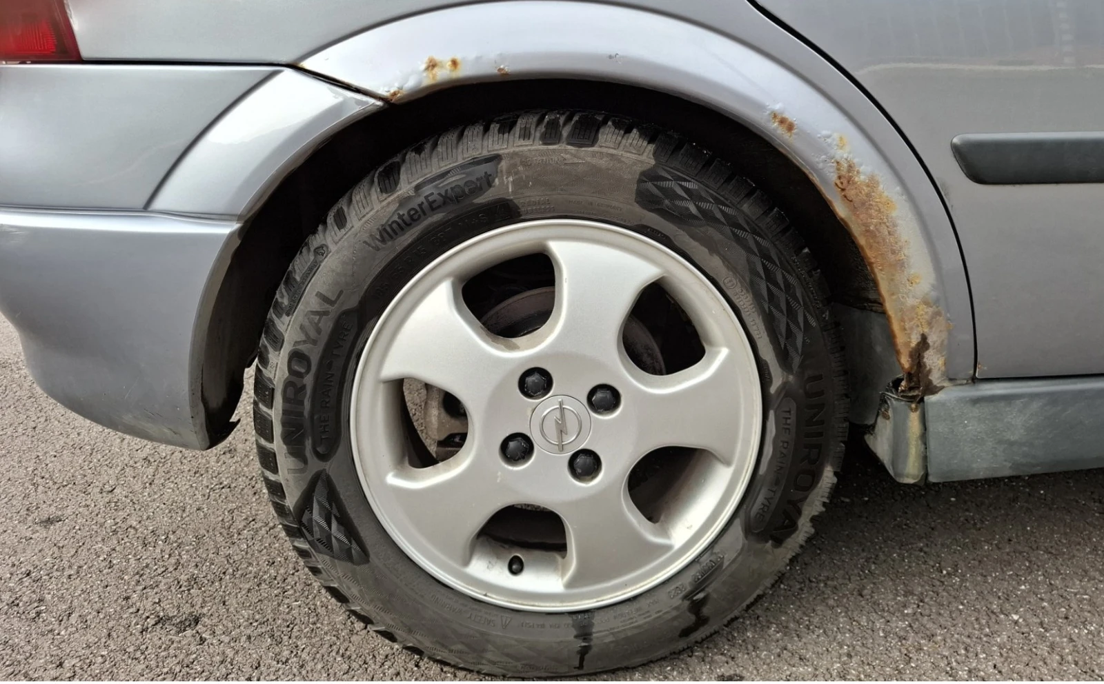Opel Astra 1, 6 85, снимка 7 - Автомобили и джипове - 54679830