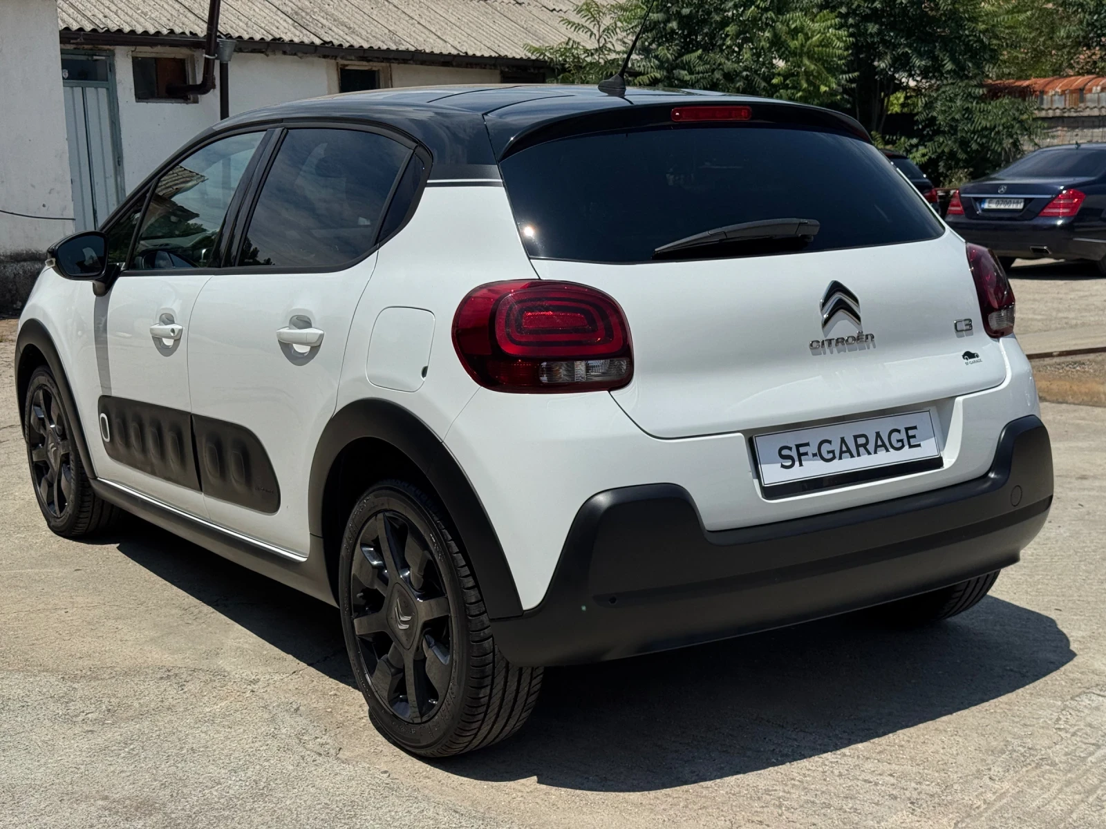 Citroen C3 Shine, снимка 2 - Автомобили и джипове - 55133197