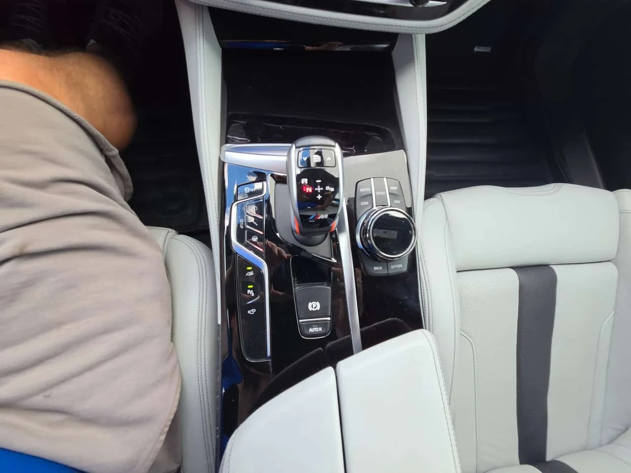 BMW M5 * Sedan * CARFAX * ����� �� ����������� | Mobile.bg � ����������� 15