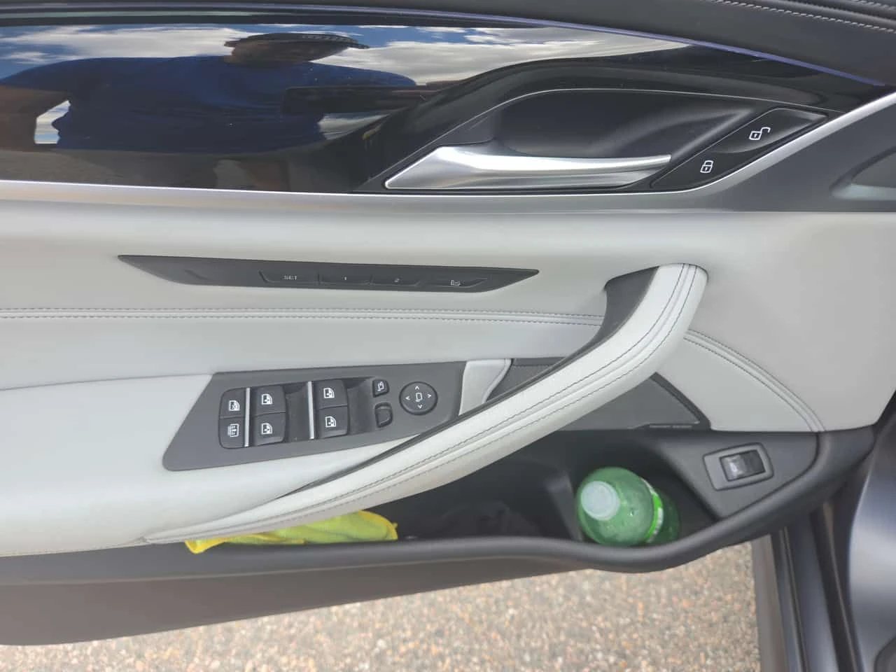 BMW M5 * Sedan * CARFAX * ����� �� ����������� | Mobile.bg � ����������� 17