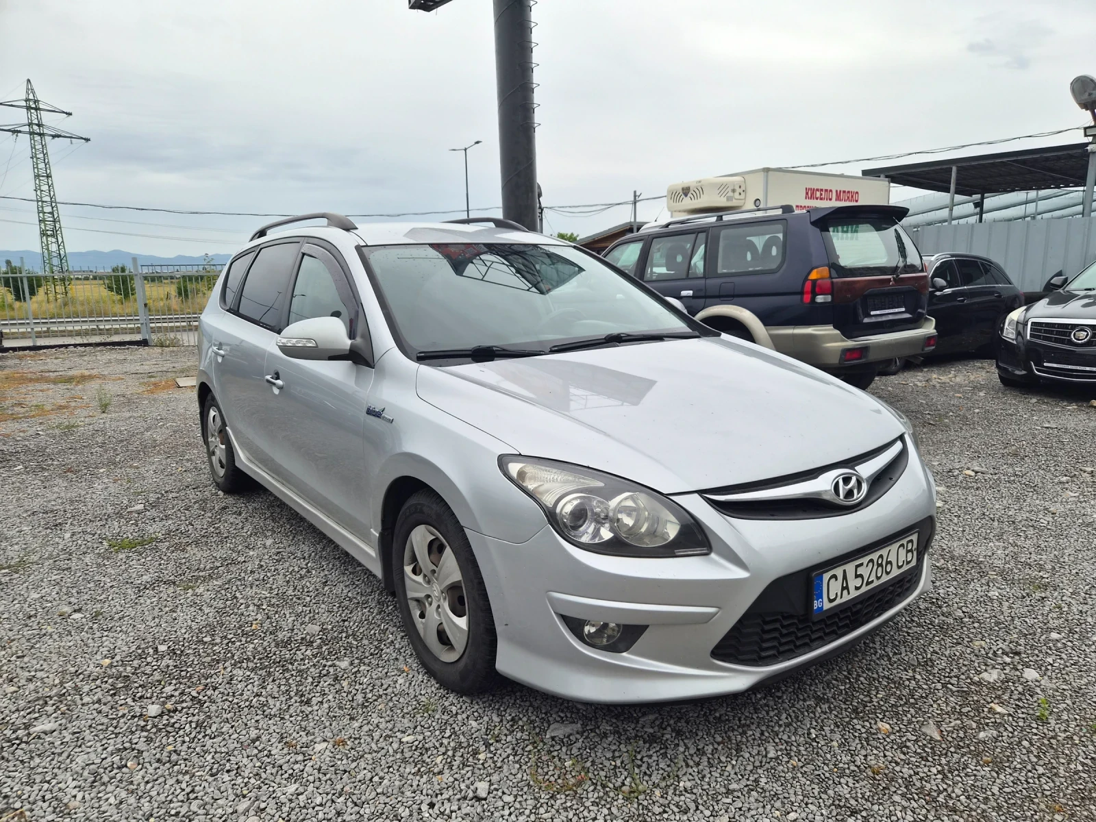 Hyundai I30 1.6SW 115kc., снимка 3 - Автомобили и джипове - 55431288