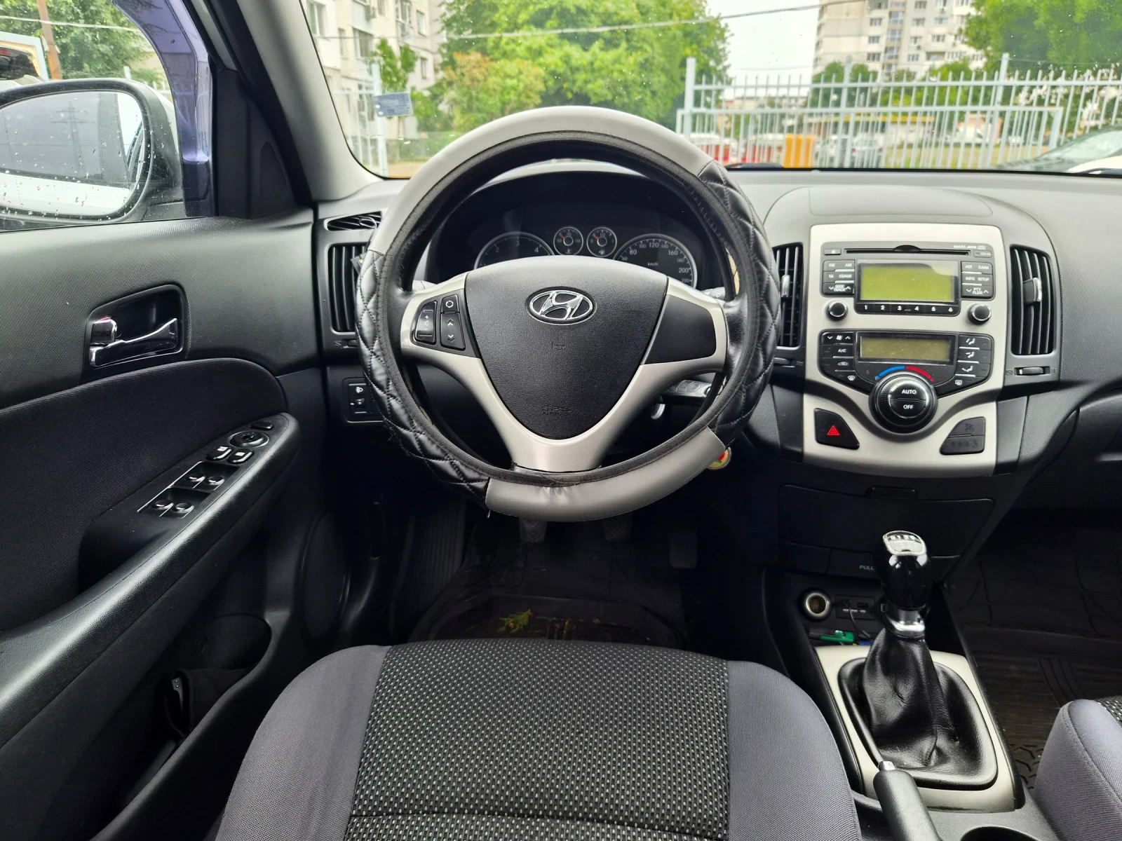 Hyundai I30 1.6SW 115kc., снимка 10 - Автомобили и джипове - 55431288