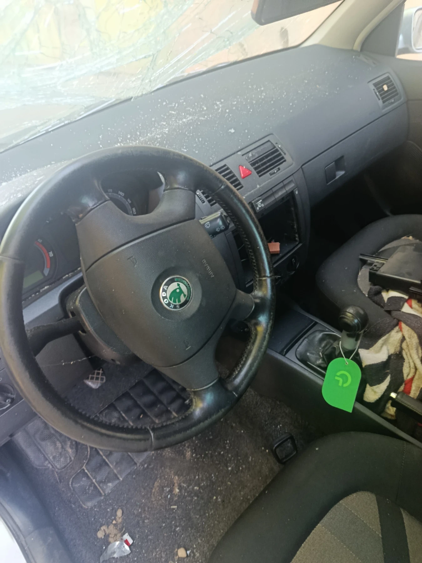 Skoda Fabia 1.4, снимка 3 - Автомобили и джипове - 55576854