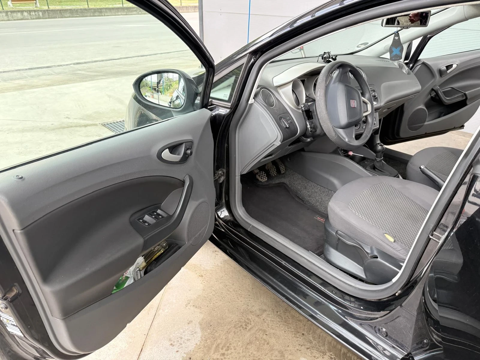 Seat Ibiza, снимка 11 - Автомобили и джипове - 55806867