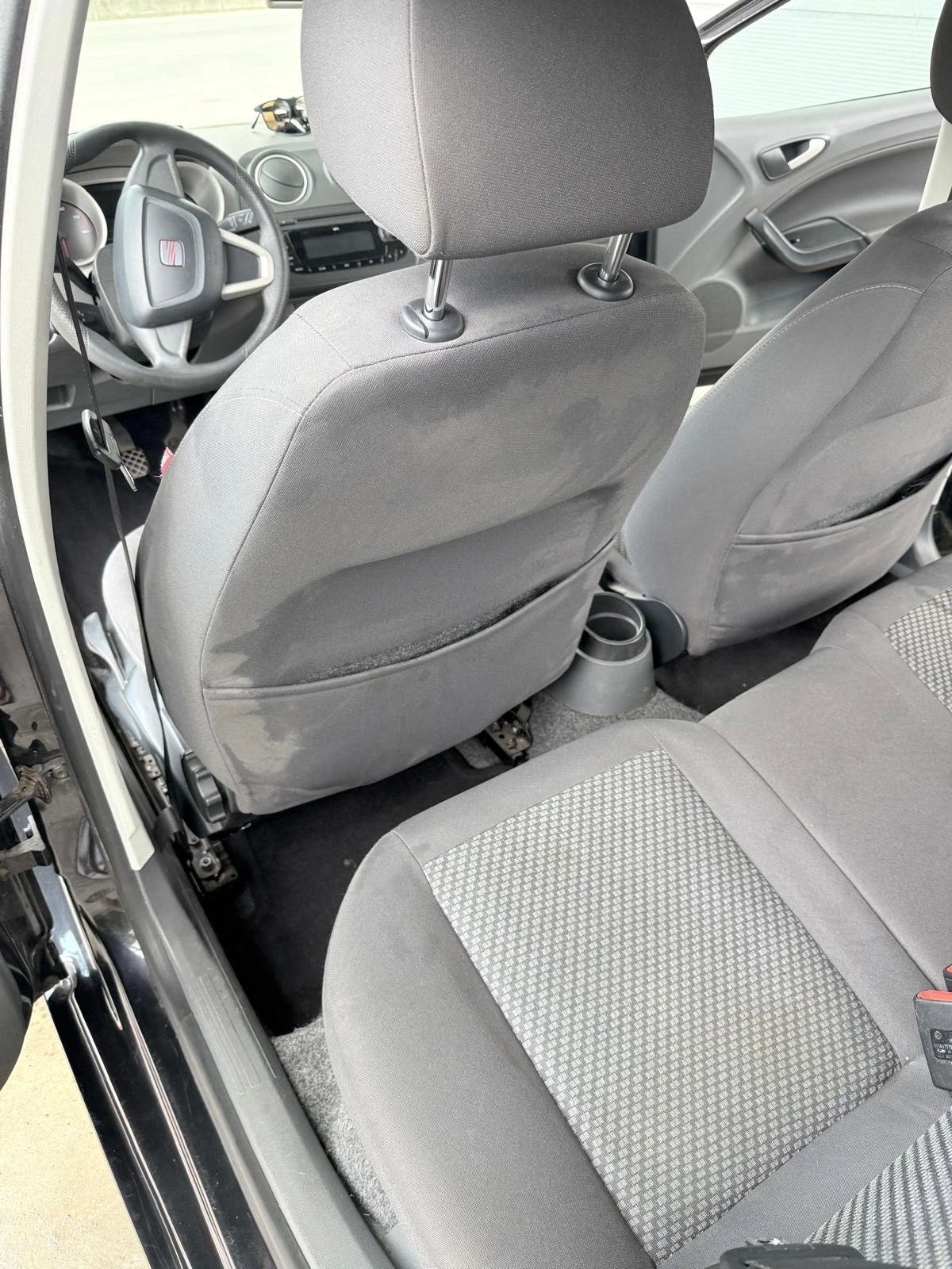 Seat Ibiza, снимка 9 - Автомобили и джипове - 55806867